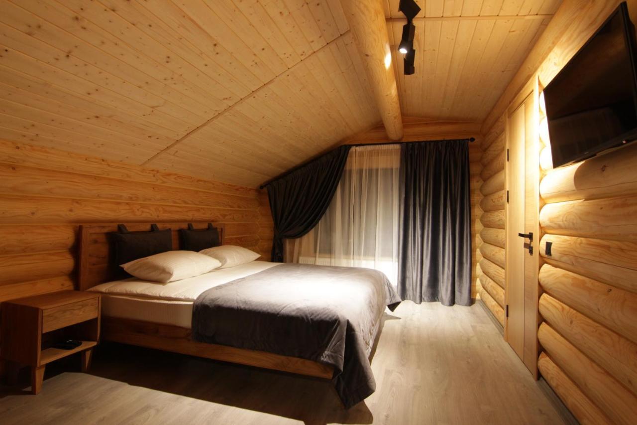 Bozhena Hotel Mikulicsin Kültér fotó