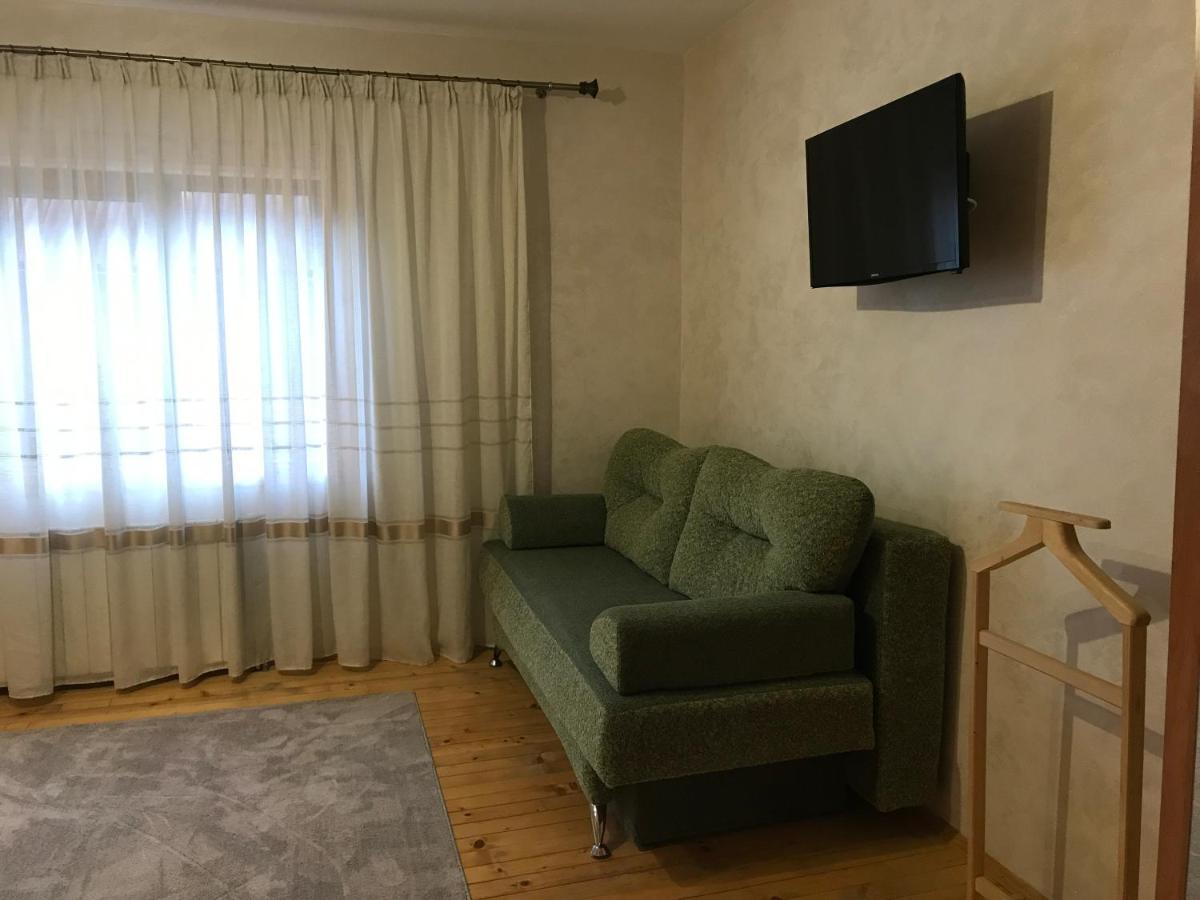 Bozhena Hotel Mikulicsin Kültér fotó